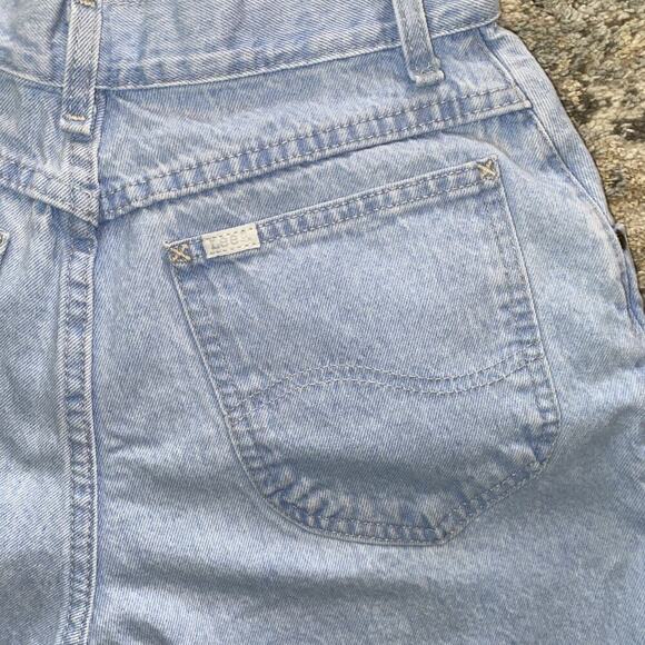 Vintage Lee 90’s Women’s Light-washed High-waisted Denim Jean Shorts 10 Petite - Picture 6 of 6